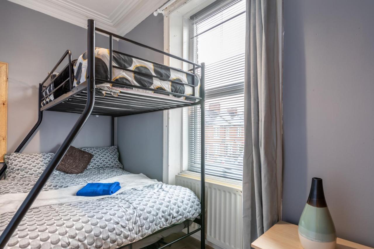 City Centre Super Spacious Apartments Free Parking And Wi Fi 뉴캐슬어폰타인 외부 사진