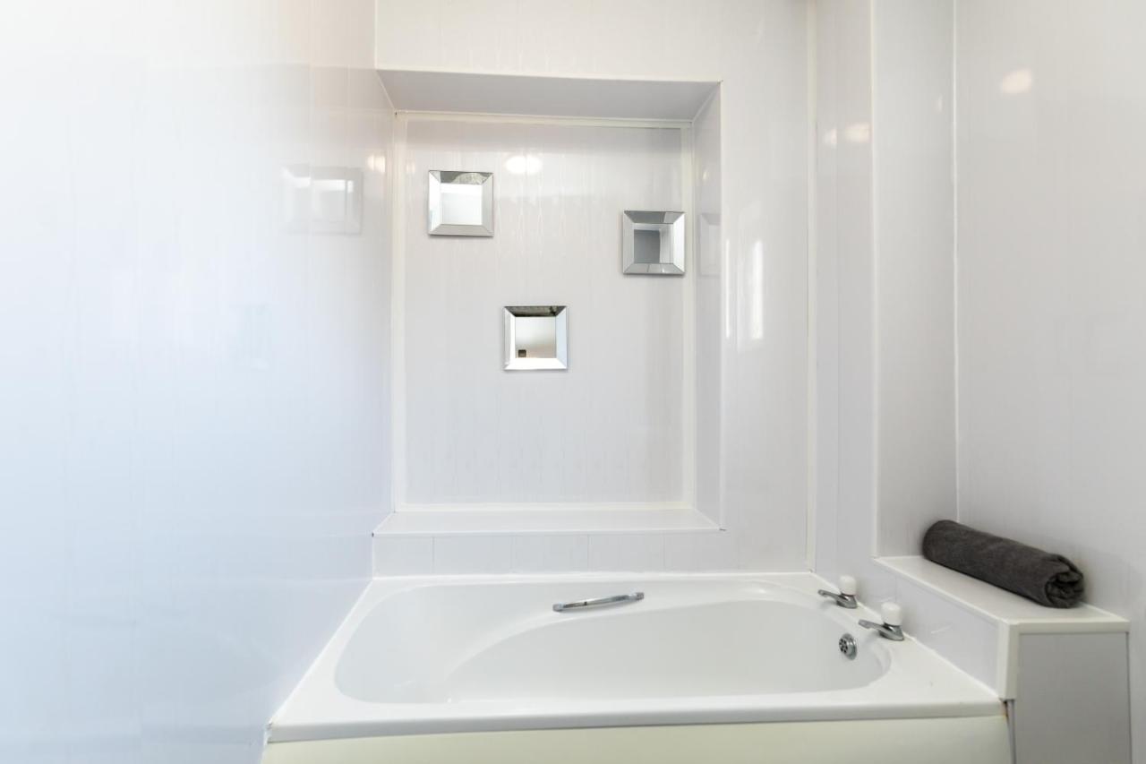 City Centre Super Spacious Apartments Free Parking And Wi Fi 뉴캐슬어폰타인 외부 사진